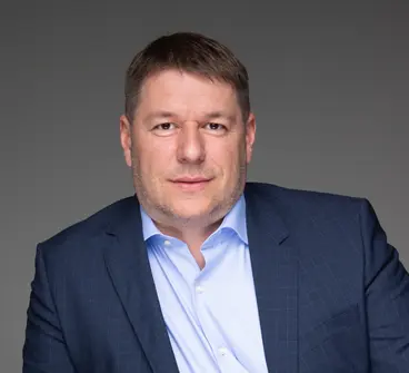 Denis Nikolajev, Estijos filialo direktorius