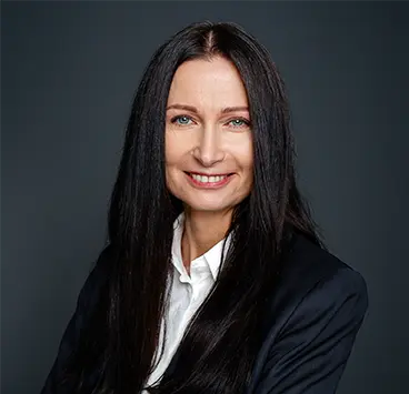 Beata Grott, Lenkijos filialo direktorius