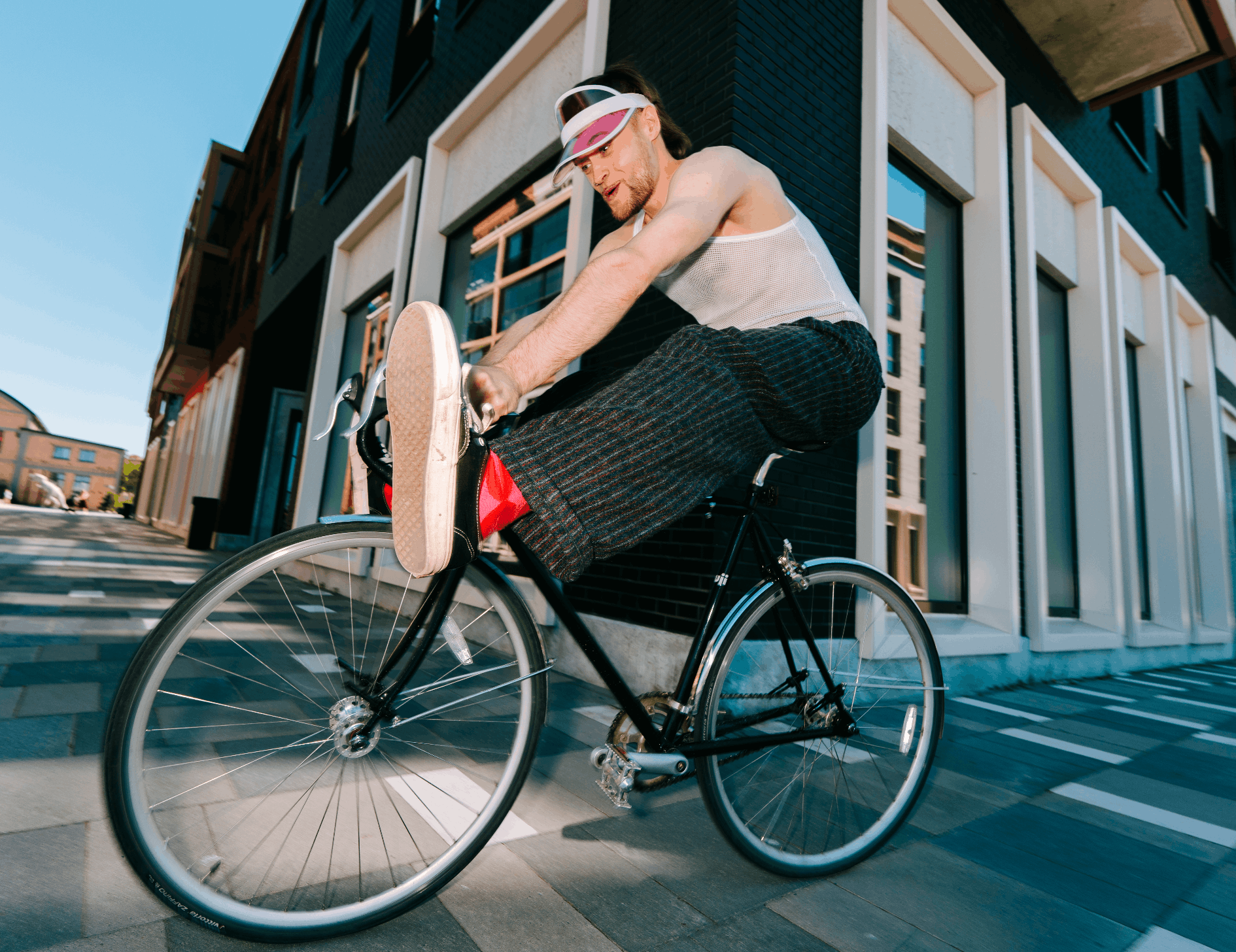  Mūsų saugumo skydas tavo miesto nuotykiams